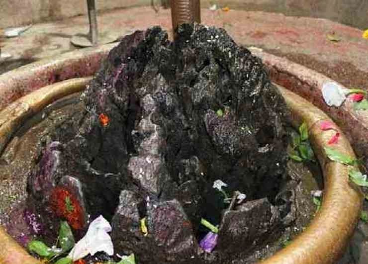 लक्षलिंग महादेव मंदिर: एक लाख छेदों वाला रहस्यमय शिवलिंग